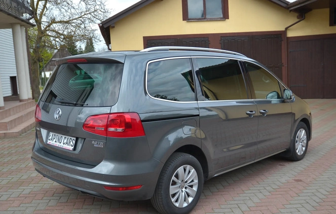 Volkswagen Sharan cena 59500 przebieg: 220800, rok produkcji 2014 z Miłomłyn małe 497